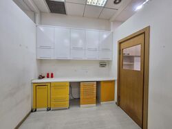 SQUARE 2 (D11), Retail #497413351